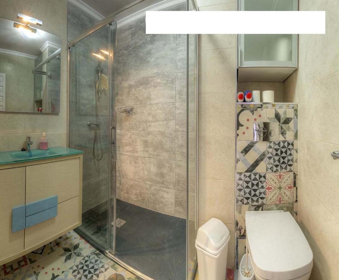 Precioso Apartamento Frontal Al Mar Нерха Екстериор снимка
