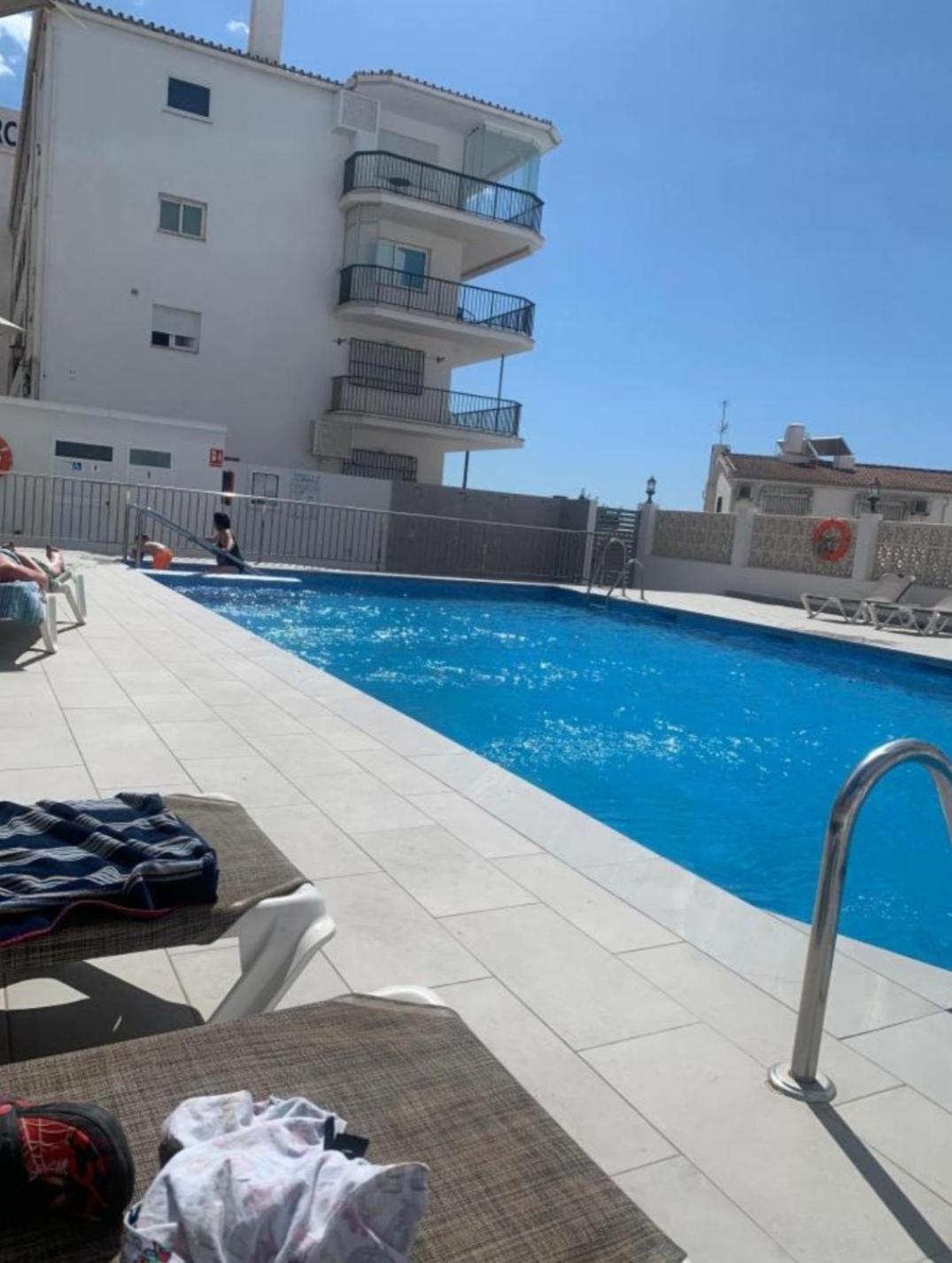 Precioso Apartamento Frontal Al Mar Нерха Екстериор снимка
